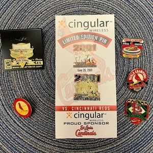 6 St. Louis Cardinals/Busch Stadium Vintage Pins